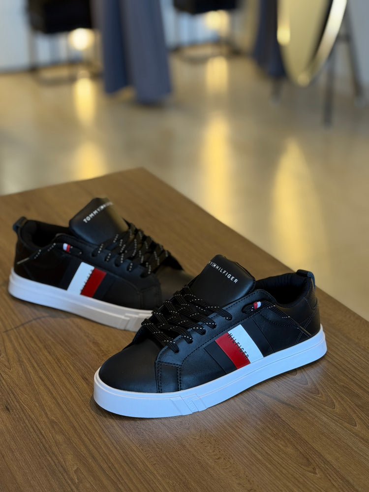 TÊNIS TOMMY DINO PRETO/BRANCO